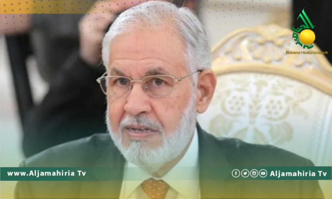 بيان يكشف التفاصيل.. النيابة العامة تأمر بحبس وزير الخارجية السابق محمد سيالة بتهم فساد