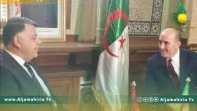 وزير الداخلية ونظيره الجزائري