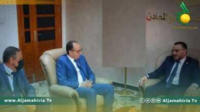 وزير الصناعة