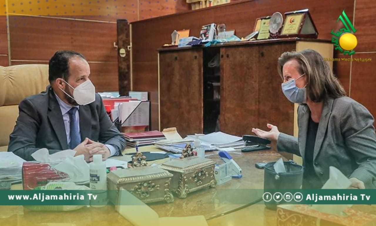 وزير الصحة علي الزناتي