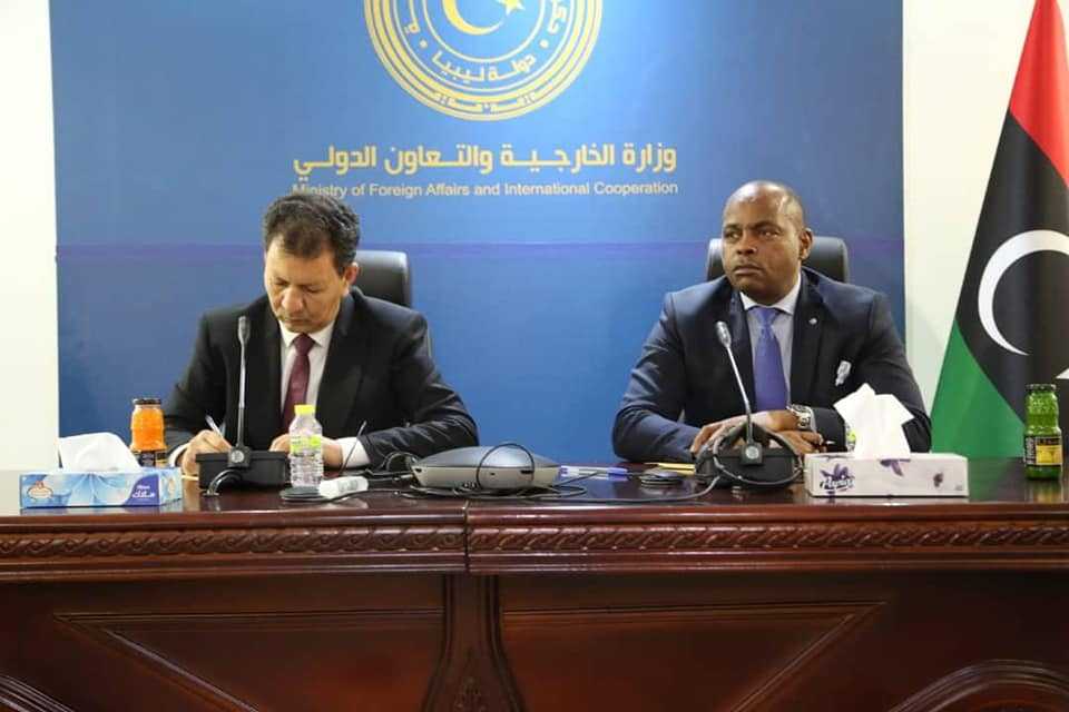 الخارجية تؤكد رفع كفاءة العاملين