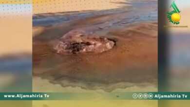فيديو متداول تدفق النفط في صحراء الجنوب الليبي
