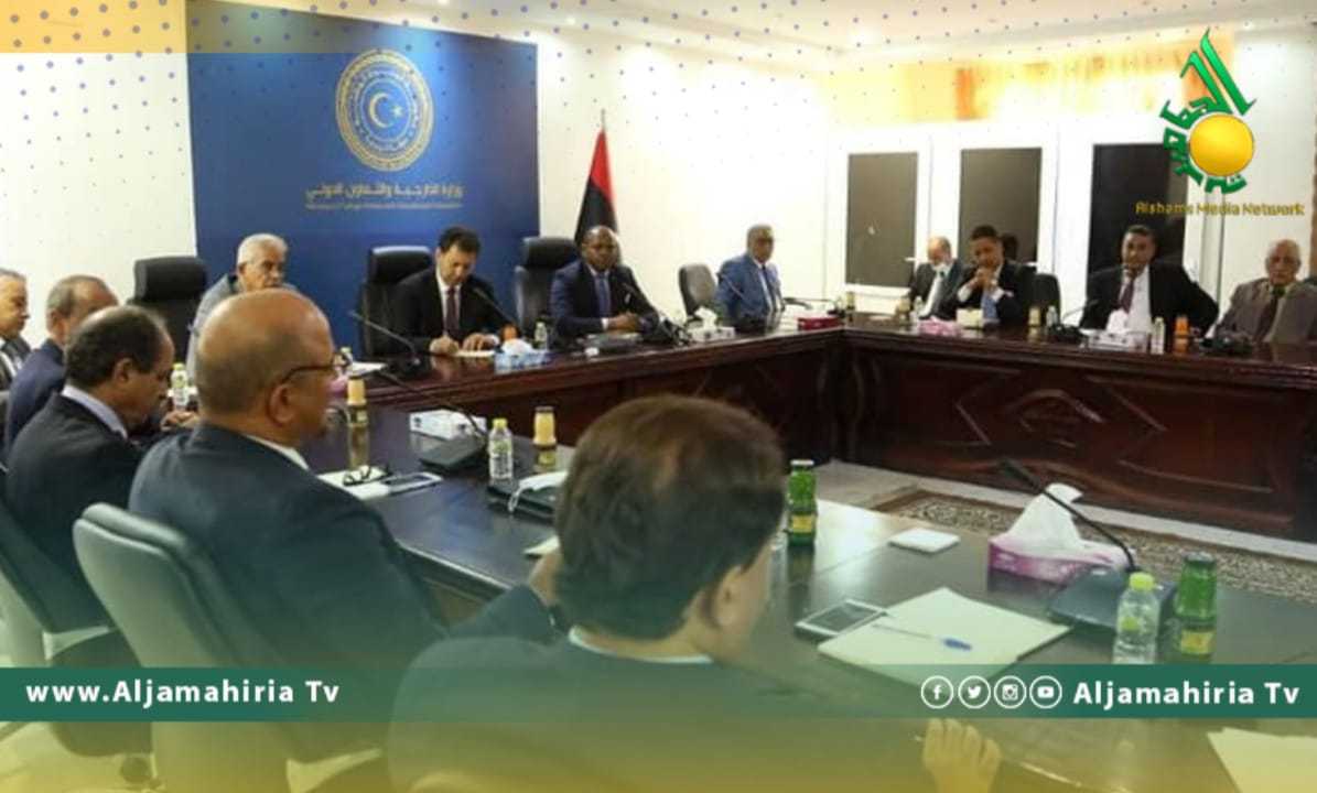 الخارجية تؤكد رفع كفاءة العاملين