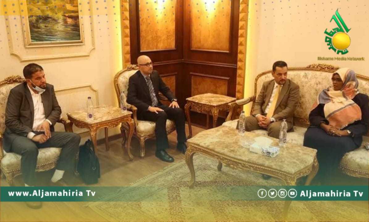 وزيرة الثقافة تُشارك في معرض القاهرة