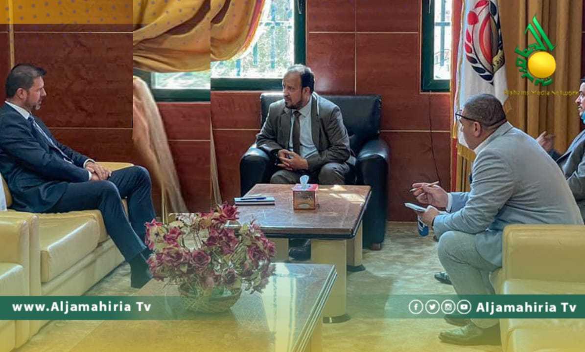 وزير الصحة وسفير التشيك