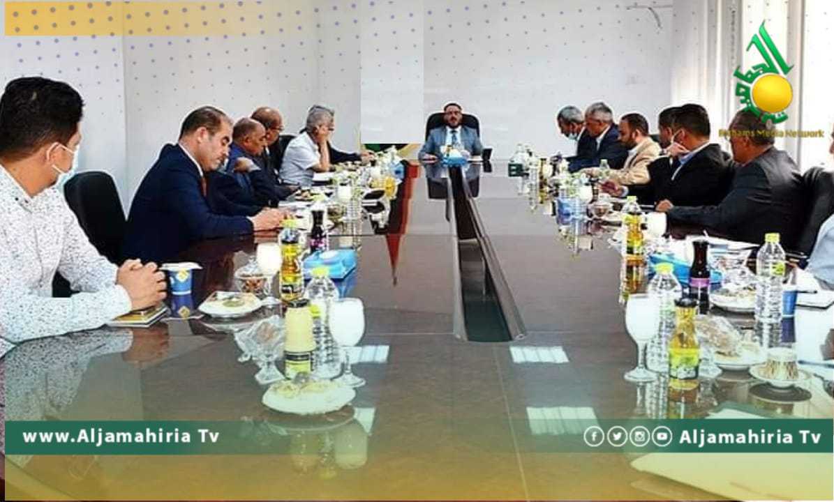 وزير الصناعة