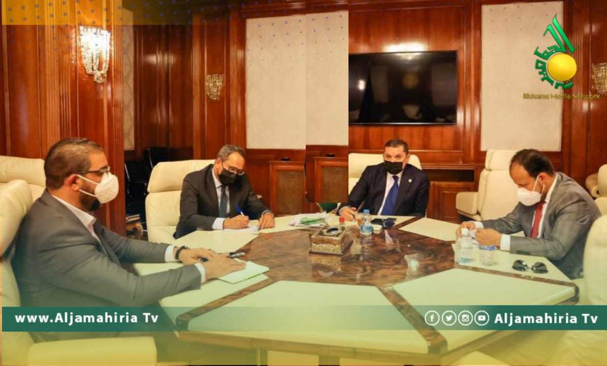 الدبيبة ووزير الصحة