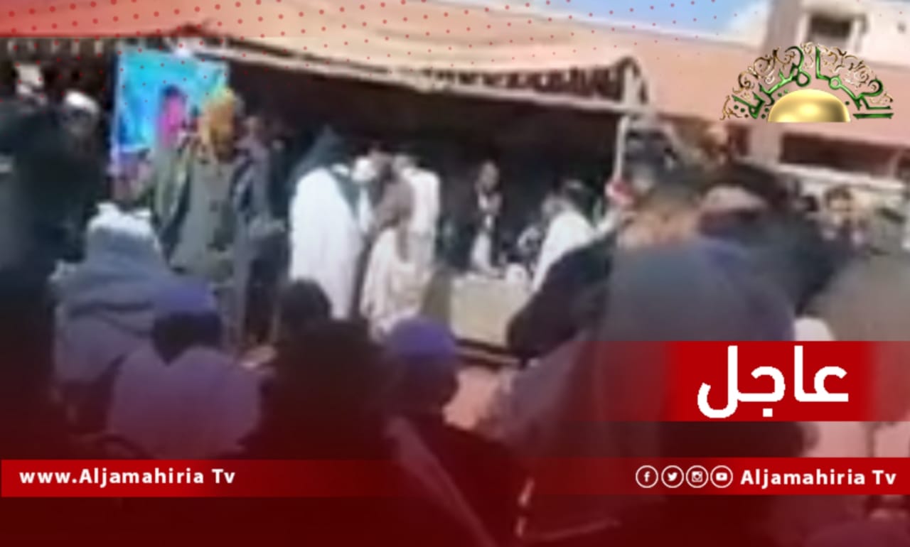 عاجل| المشاركون في جنازة الشهيد البطل هشام الشوشان يؤكدون أهمية تحقيق المصالحة الوطينة الشاملة