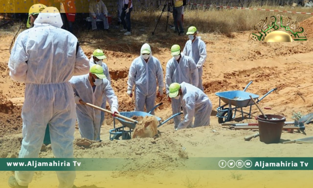 رايتس ووتش: مقابر جماعية ومفقودين وتدمير البنى التحتية في ليبيا