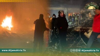 إخماد حريق بصالات السجاد بمنطقة سوق السبت