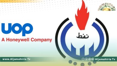 مؤسسة النفط تناقش مع شركة UOP تطوير مصفاة لإنتاج بنزين السيارات