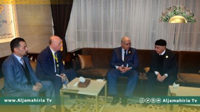 رئيس البرلمان الجزائري لعقيلة صالح: ملتزمون بمرافقة ليبيا من أجل الخروج من أزمتها