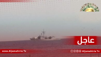 عاجل| أنباء عن وجود بارجة حربية تحمل العلم التركي تقف قبالة شواطئ الخمس