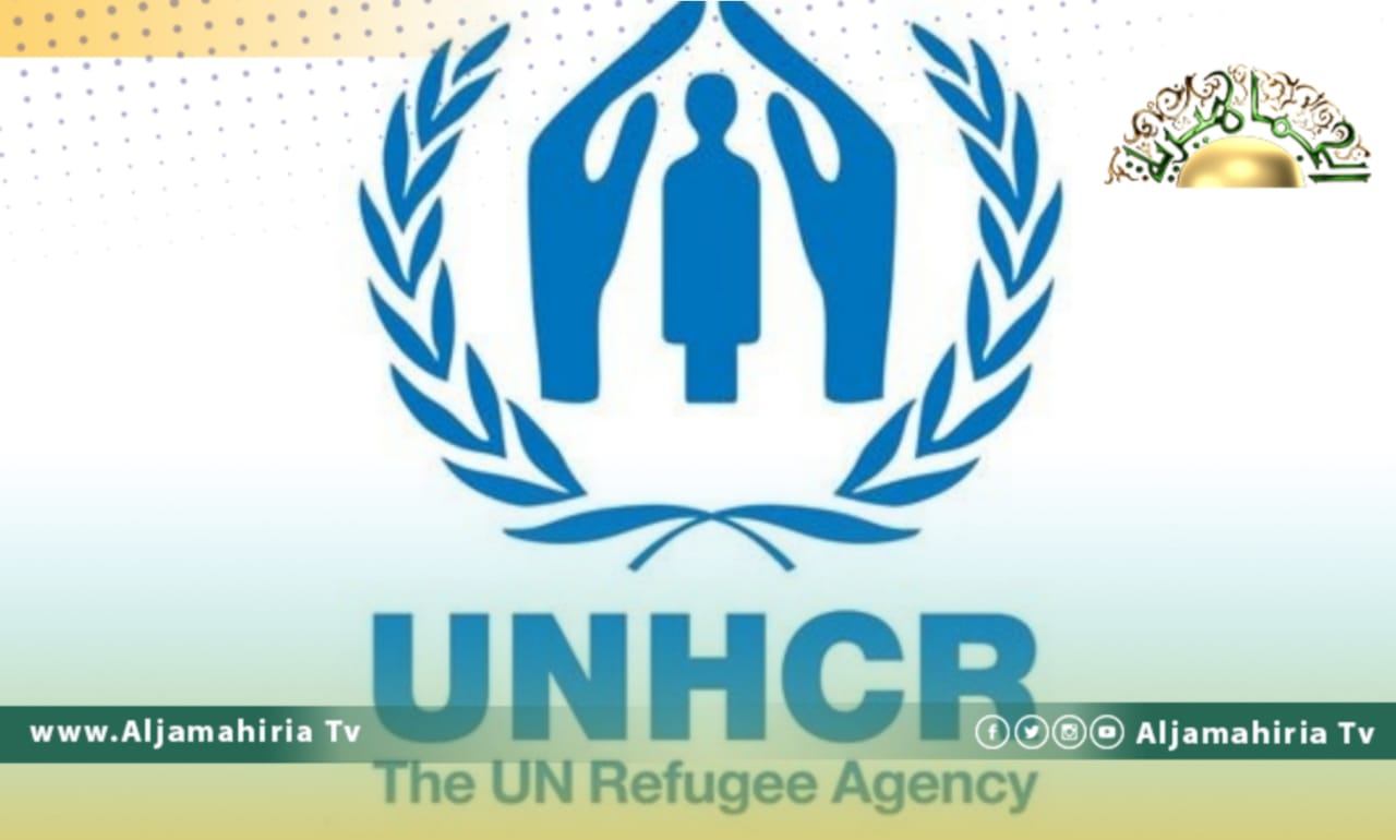 مفوضية اللاجئين تتصدق على 300 أسرة في بنغازي بمصابيح شمسية