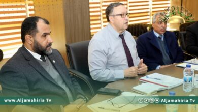 الحبري يبحث مع الرقابة الادارية والتخطيط الوطني مقترح جدول المرتبات الموحد