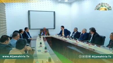 بلدي طبرق يبحث فتح خط بحري مع اليونان