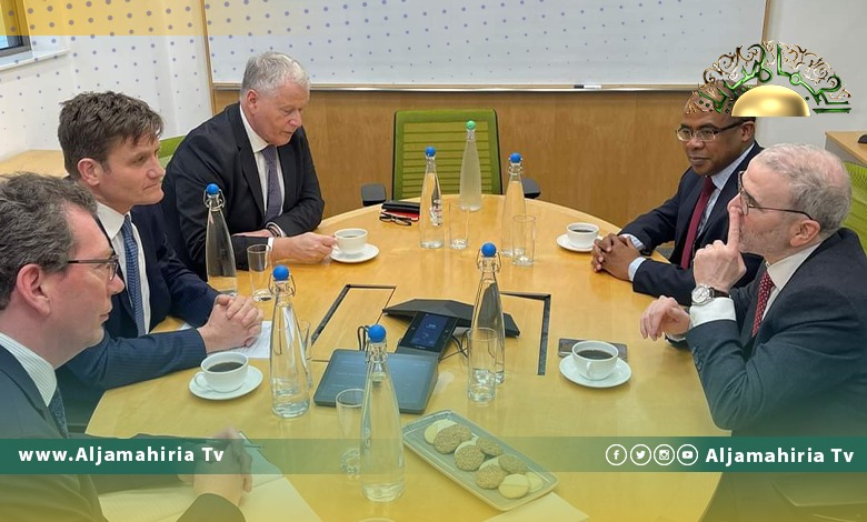 مؤسسة النفط وبريتيش بتروليوم يناقشان استئناف أنشطة الشركة