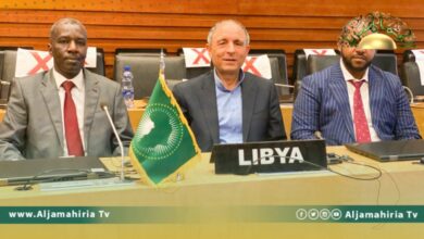 أعضاء من مجلس النواب يحضرون اجتماع انتخابات رئاسة البرلمان الافريقي