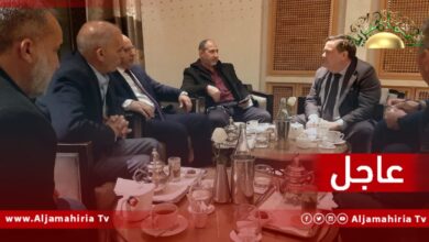 عاجل// السفير الإسباني في ليبيا يلتقي أعضاء المنطقة الغربية بلجنة 5 + 5 لبحث وجهات النظر المشتركة حول أهمية عدم تصعيد التوترات ومواصلة الجهود التي تقودها الأمم المتحدة للاستقرار والانتقال إلى الانتخابات