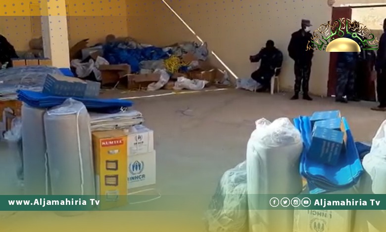 في ظل تردي الأوضاع المعيشية.. المنظمة الليبية للإغاثة توزع إغاثة لنازحي مهجري مرزق