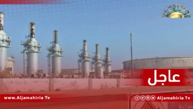 عاجل: محتجون يوقفون الإنتاج بحقل الشرارة بعد غلقهم صمام خط نقل النفط والإنتاج الكلي للحقل لا يتعدى 290 ألف برميل