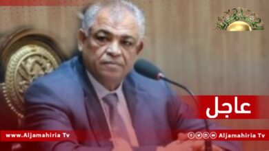 عاجل// مصادر إعلامية: تكليف حسين القطراني بتولي وزارة الزراعة والثروة الحيوانية بدلا عن حمد المريمي الذي استقال منها بحكومة الوحدة الوطنية المؤقتة