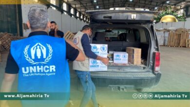 مفوضية اللاجئين تتصدق على لاجئين سوريين في بنغازي بأغذية