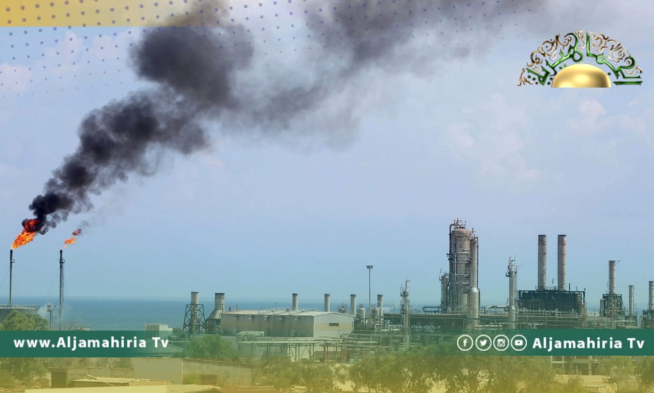 الكشف عن قيام شركة سويسرية بارتكاب جرائم نهب للنفط من مصفاة الزاوية