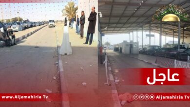 عاجل// ازدحام وتكدس طوابير المسافرين بمعبر رأس جدير الحدودي بعد إغلاق منظومة الجوازات