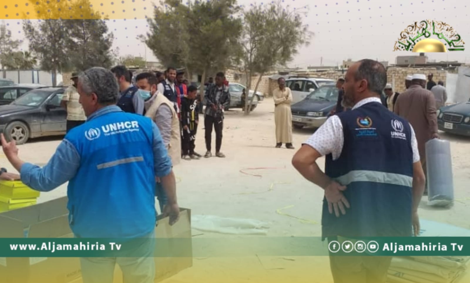 مفوضية اللاجئين تتصدق بأغطية لـ 202 أسرة من نازحي تاورغاء