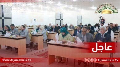 عاجل| بليحق: علقت جلسة اليوم ليوم غدٍ الثلاثاء حيث سيناقش المجلس ما وصلت إليه اللجنة المُكلفة بالمسار الدستوري في اجتماعات القاهرة