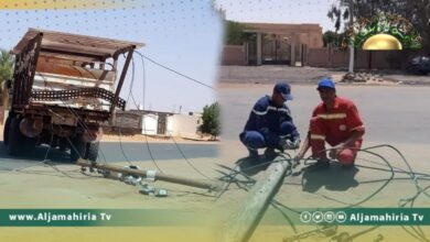 شاحنة تتسبب في انقطاع التيار الكهربائي عن أحياء في الكفرة