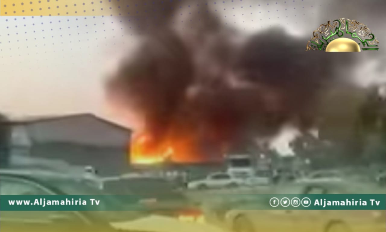 مصادر مطلعة: حريق كرزاز بـ مصراتة حدث في شركة تتبع عبد السلام الزوبي كانت مليئة بكوابل الألياف البصرية