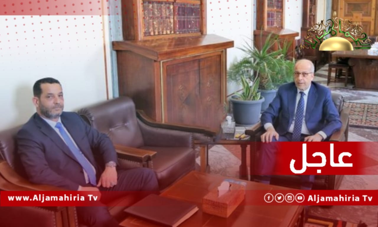 عاجل// لقاء محافظ مصرف ليبيا المركزي مع رئيس مصلحة الأحوال المدنية بحث ضمان وجود قاعدة بيانات سليمة