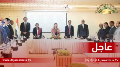 عاجل// مصادر إعلامية: بدء اجتماع اللجنتين المشكلتين من 6 أعضاء من مجلسي النواب والدولة من أجل تقديم مقترح يخص شروط الترشح