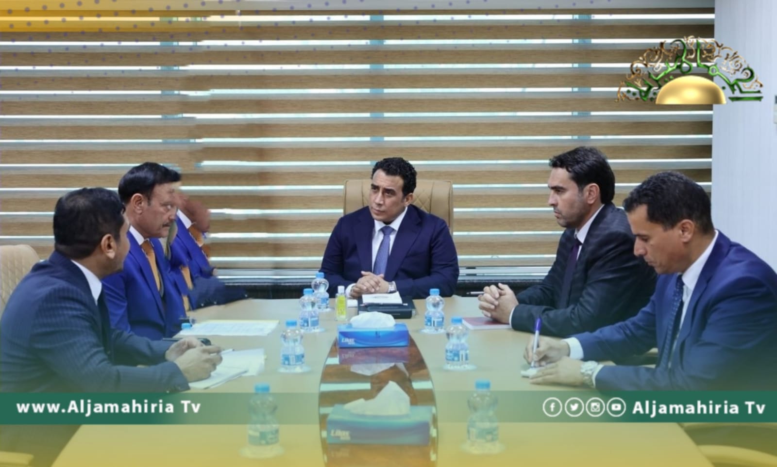 المنفي يلتقي السفير الباكستاني في ليبيا.. وهذا ما تم بحثه