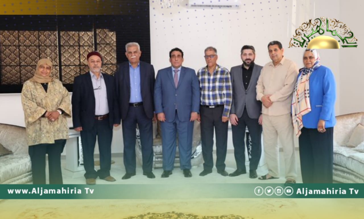 المنفي يلتقي عدد من أعضاء لجنة الحوار السياسي.. هذا ما تم مناقشته