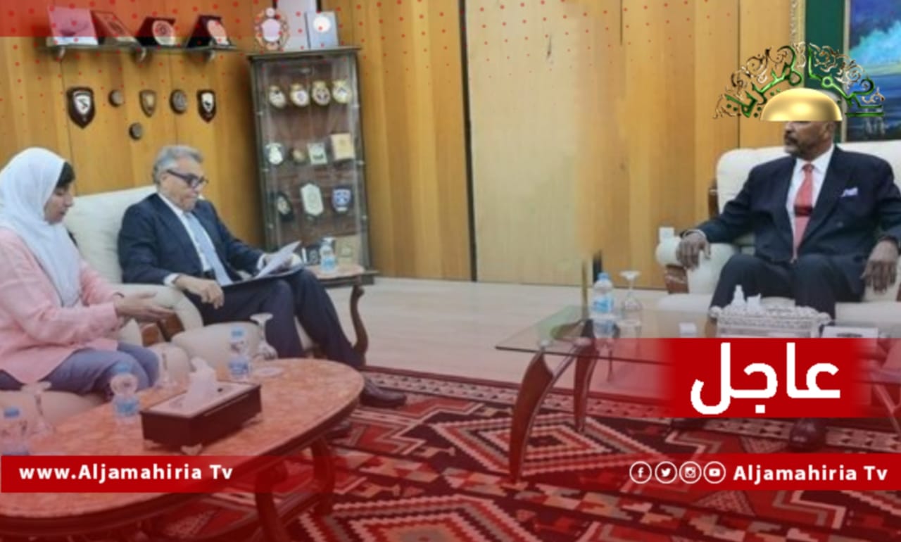 عاجل// لقاء الكوني والسفير الإيطالي بحث آخر مستجدات الملف السياسي الليبي وتطوير علاقات التعاون بين البلدين في عديد المجالات لاسيما ملف المصالحة الوطنية