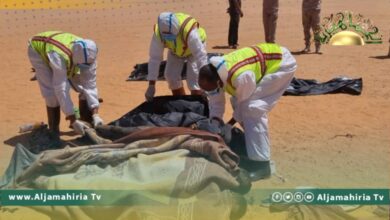 الكفرة: انتشال 20 جثة من سيارة بقلب الصحراء لجنسيات أفريقية بينهم ليبيين