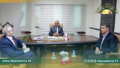 بعد التهديد بإعلان القوة القاهرة في خليج سرت.. اللافي يلتقي صنع الله لبحث إغلاقات النفط