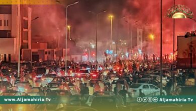 عاجل / سقوط مدرجات على مشجعين لنادي الاتحاد بطرابلس أثناء الاحتفال بالتتويج بلقب الدوري ووجود اصابات في صفوف المحتفلين