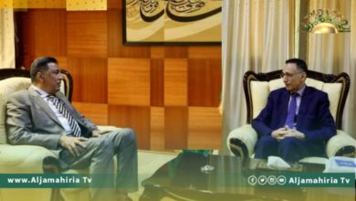 الحويج يبحث مع رئيس غرفة التجارة بنغازي توريد السلع الأساسية