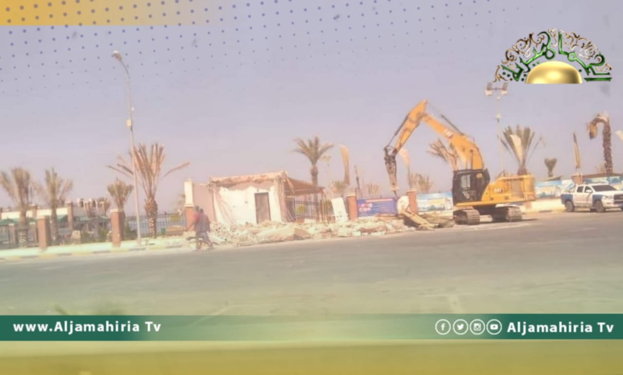 جهاز الردع يقوم بهدم مقرات النواصي في مصيف طرابلس تنفيذًا لتعليمات الدبيبة