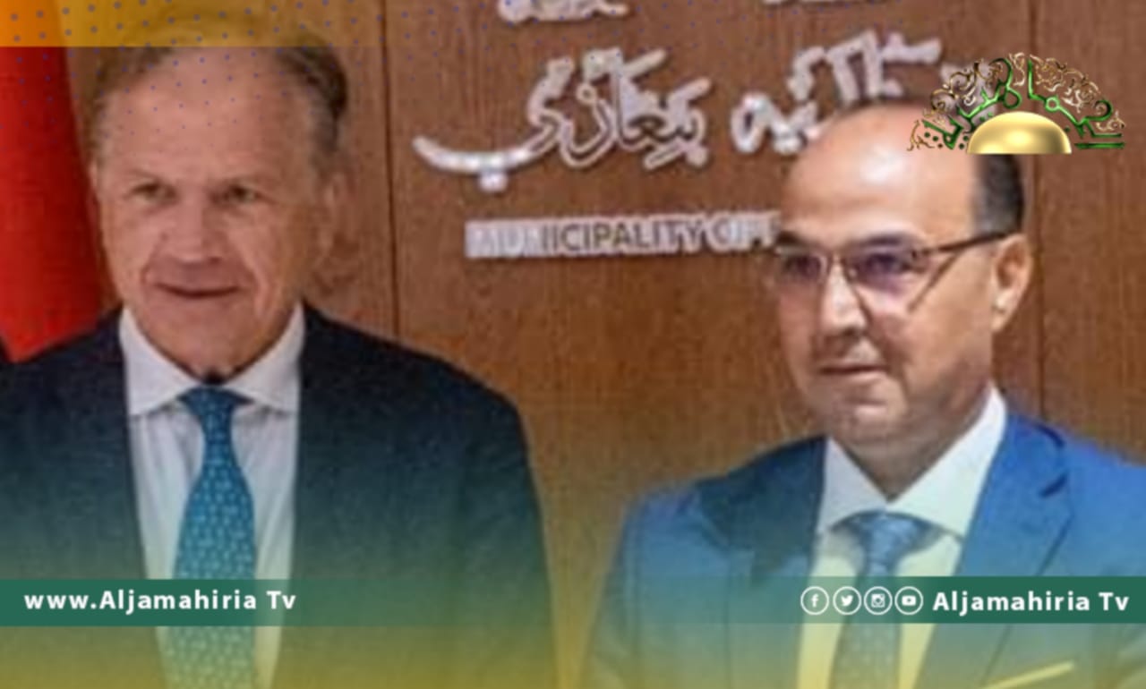 السفير الهولندي يلتقي عميد بلدية بنغازي.. هذا ما تم بحثه