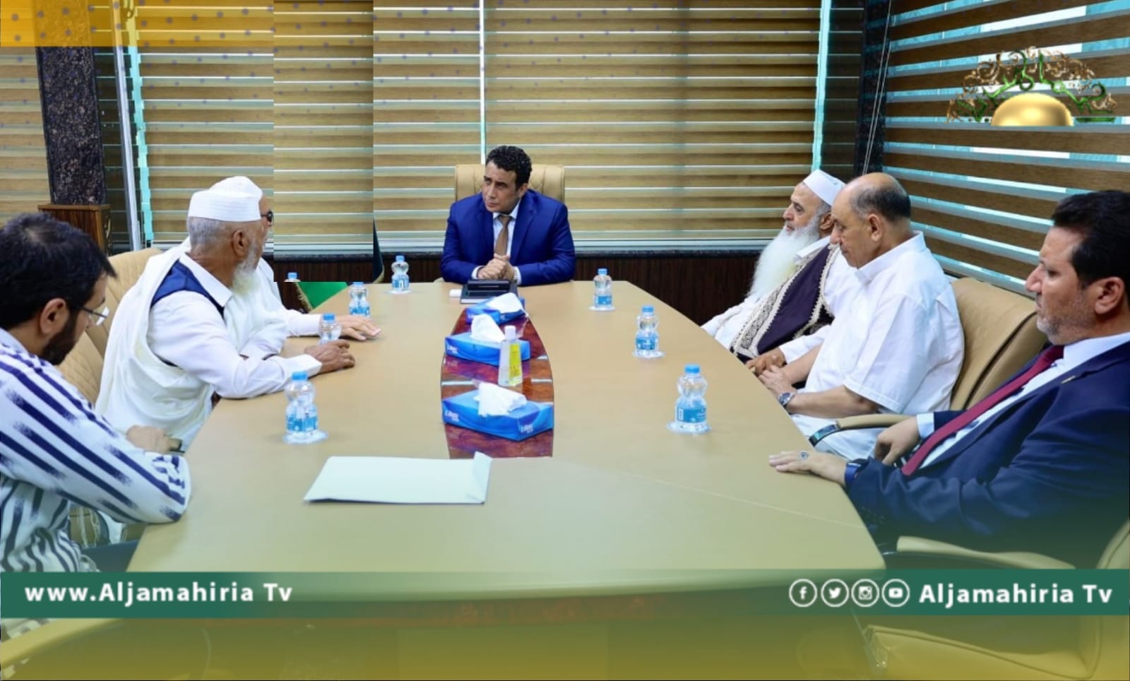 المنفي يتعهد بالتواصل مع الوزارات لحلحلة مشاكل العجيلات والجديدة
