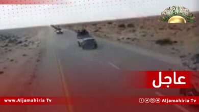عاجل| أنباء عن انطلاق رتل مسلح لسيارات عسكرية وراجمات 106 وسيارات إسعاف من منطقة المقرون باتجاه أبوهادي