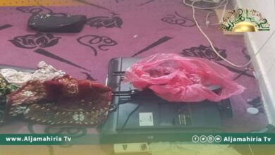 استمرار الحصار المفروض على أبو هادي وتواصل المداهمات والاعتقالات