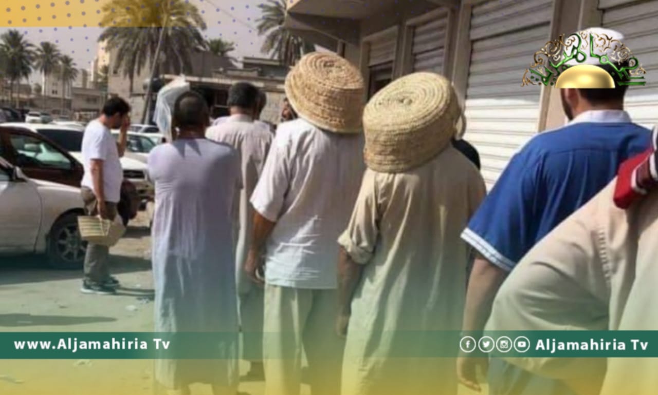 طوابير الخبز في مصراته والدبيبة ينصح بتناول خبز التنور!!