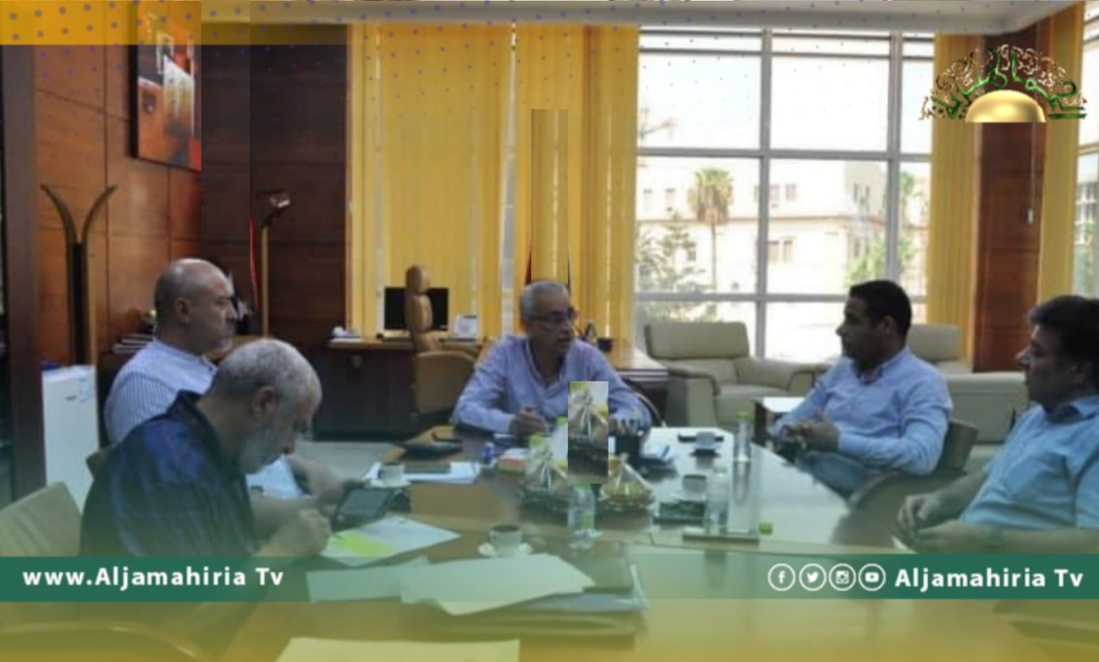 وزير الإسكان يبحث تفعيل مشروعات تنموية ببلدية طرابلس المركز