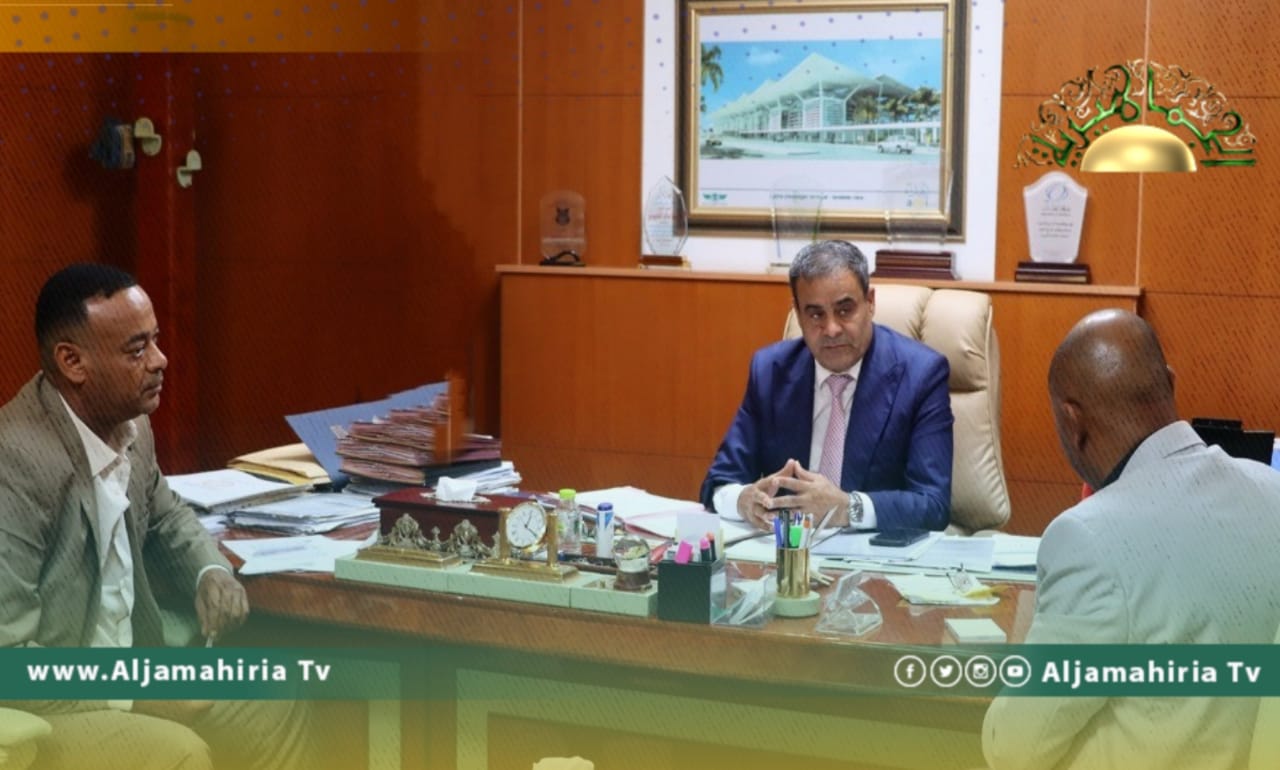 وزير مواصلات الدبيبة يوجه بإستئناف الرحلات الجوية الداخلية بين مطاري معيتيقة وغات